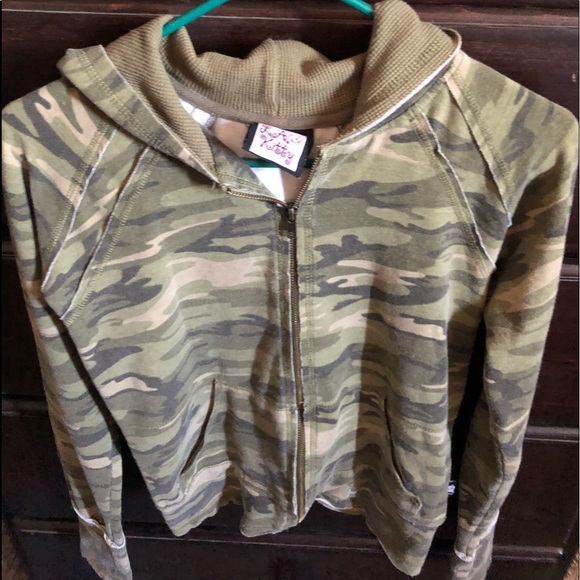 L.A. kitty Jackets & Blazers - Light zip jacket sale 🍋 L.A. kitty Jackets & Blazers - Light zip jacket sale 🍋